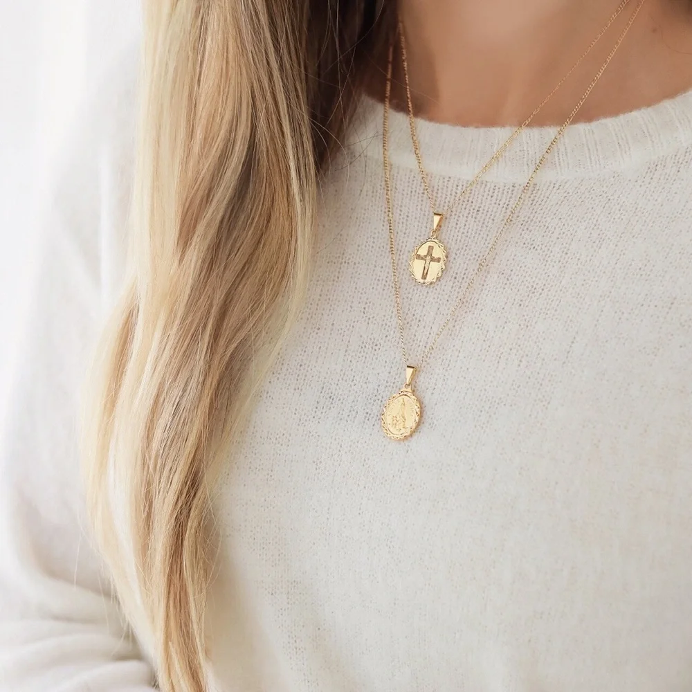 Virgin Mary Necklace | 18kt Gold Filled - Picture 3 of 7